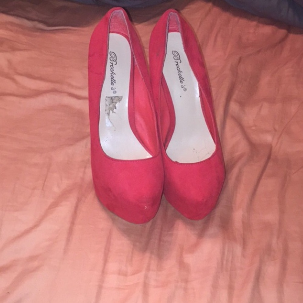 Red Hot heels